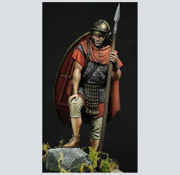 Figura de resina de soldado romano con lanza